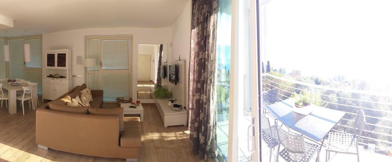 Апартаменты Residenza Simona Меццегра Экстерьер фото